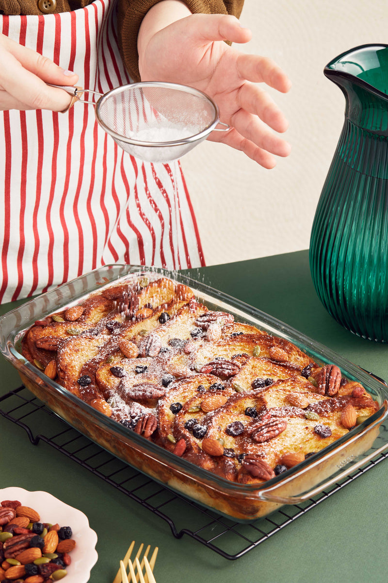 BREAD AND BUTTER PUDDING TOPPED WITH ANTIOXIDANT BERRY TRAIL MIX – Amazin Graze Hong Kong